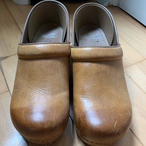 Dansko size 42 like new clogs